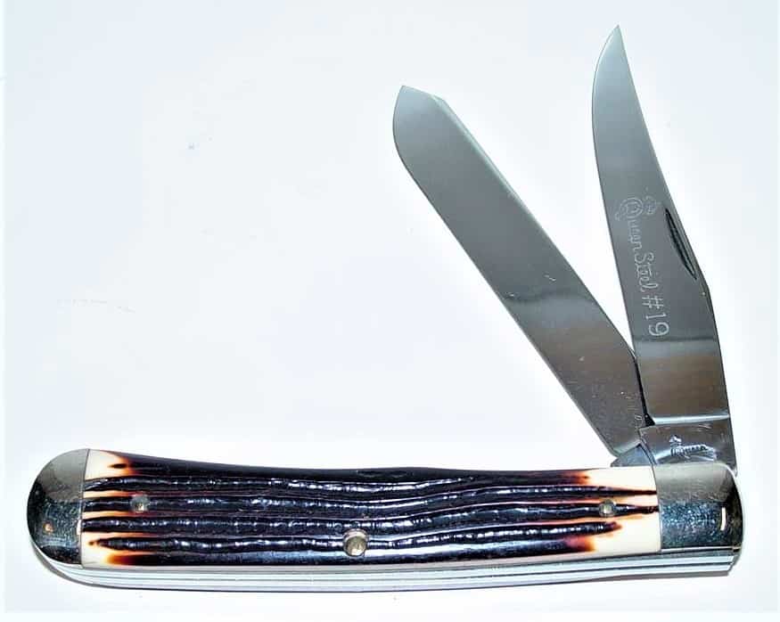 Queen Cutlery Co. #46 Fish Knife in Winterbottom Bone: 5 1/8” closed;  1955-1957, QUEEN STEEL tang