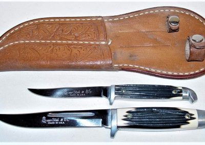"#80, Queen, twin set hunting knives, imitation Winterbottom bone handles, script Queen Steel #80 Made in U.S.A. etch, no tang stamp, 4” & 3”"