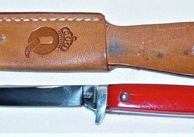 "#99, Queen, hunting knife, red handles, no etch, Q STAINLESS tang stamp, 3” blade"