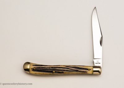 "#11, Queen, utility knife, 1-blade, early Winterbottom bone handles, brass liners, NS bolsters, Q STAINLESS stamp, 4 1/8”"