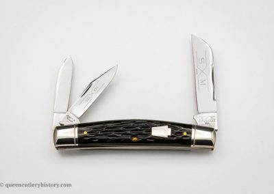 "Schatt & Morgan pocketknife Keystone Series VI, 3 blades, emerald green bone handles with keystone shield, brass liners, NS coined bolsters, 4", issued in 1996"
