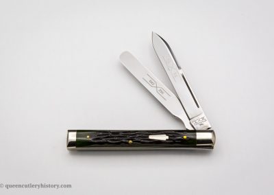 "Schatt & Morgan pocketknife Keystone Series VI, 2 blades, emerald green bone handles with keystone shield, brass liners, NS bolsters, 3 5/8", issued in 1996"
