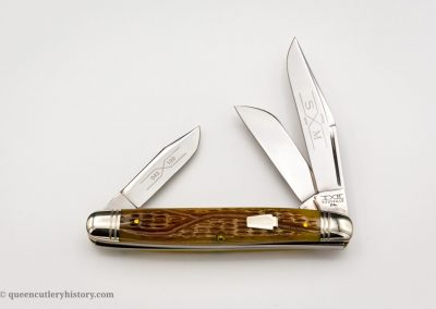 "Schatt & Morgan pocketknife, Keystone Series IX, 3-blade, jigged Sheffield antique green bone handles with keystone shield, brass liners, NS coined bolsters, 4", issued in 1999"